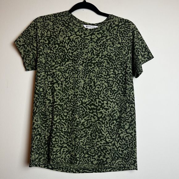Athleta Ultimate Train Tee Olive Green Camo Sz XS - Picture 2 of 11